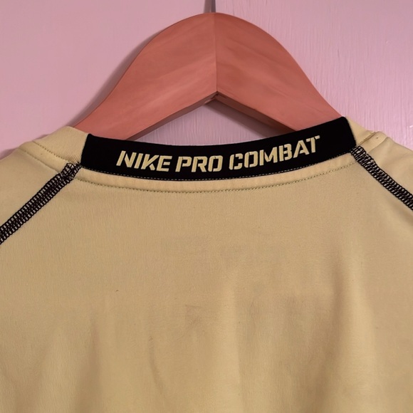 Nike Pro Combat Hyperwarm Long-Sleeve T-Shirt - Picture 8 of 10